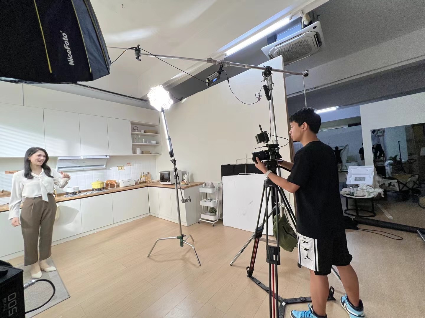 BTS photo 10
